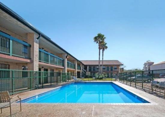 Budgetel Inn Houston/Nasa Webster Exterior foto